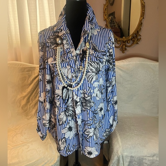 Jones studio blouse - Picture 1 of 3